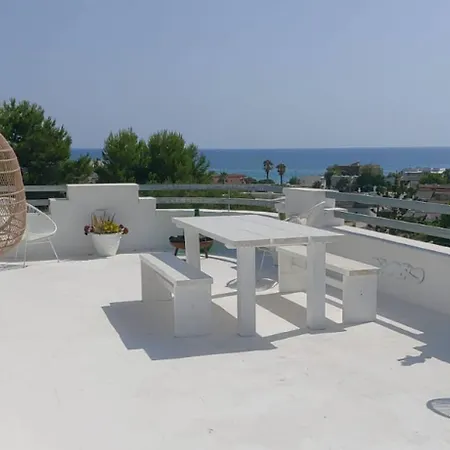 Villa Alba - Infinity Pool & Roof Terrace With Spectacular Views Marina di Lizzano